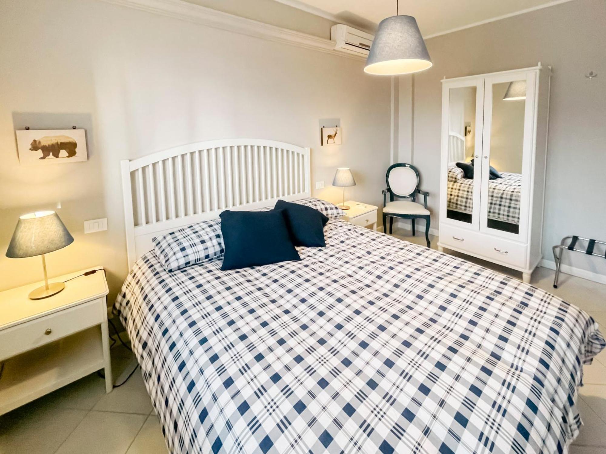 Apartment Ospedale Cisanello Buffalo House *